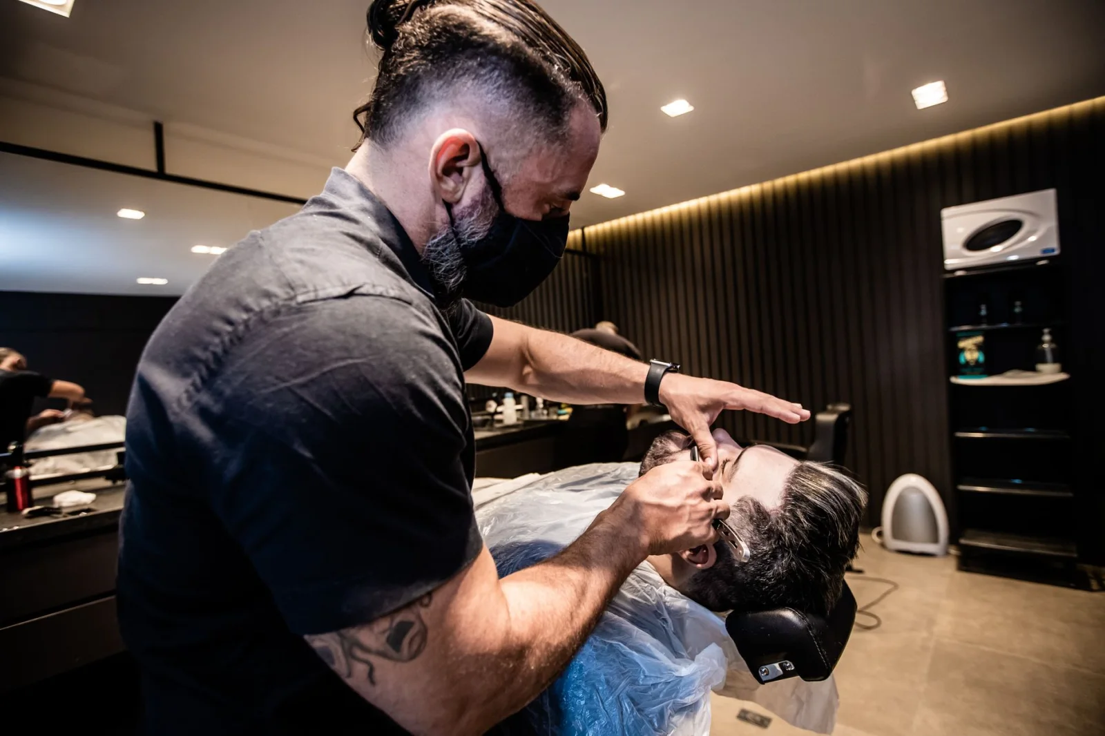 Dw barbershop