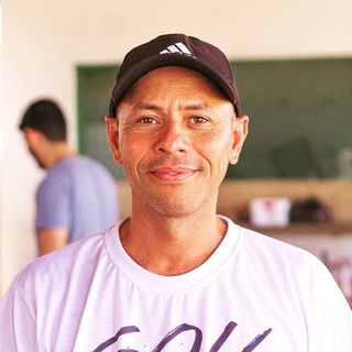 Denis Gomes - Serviços Gerais